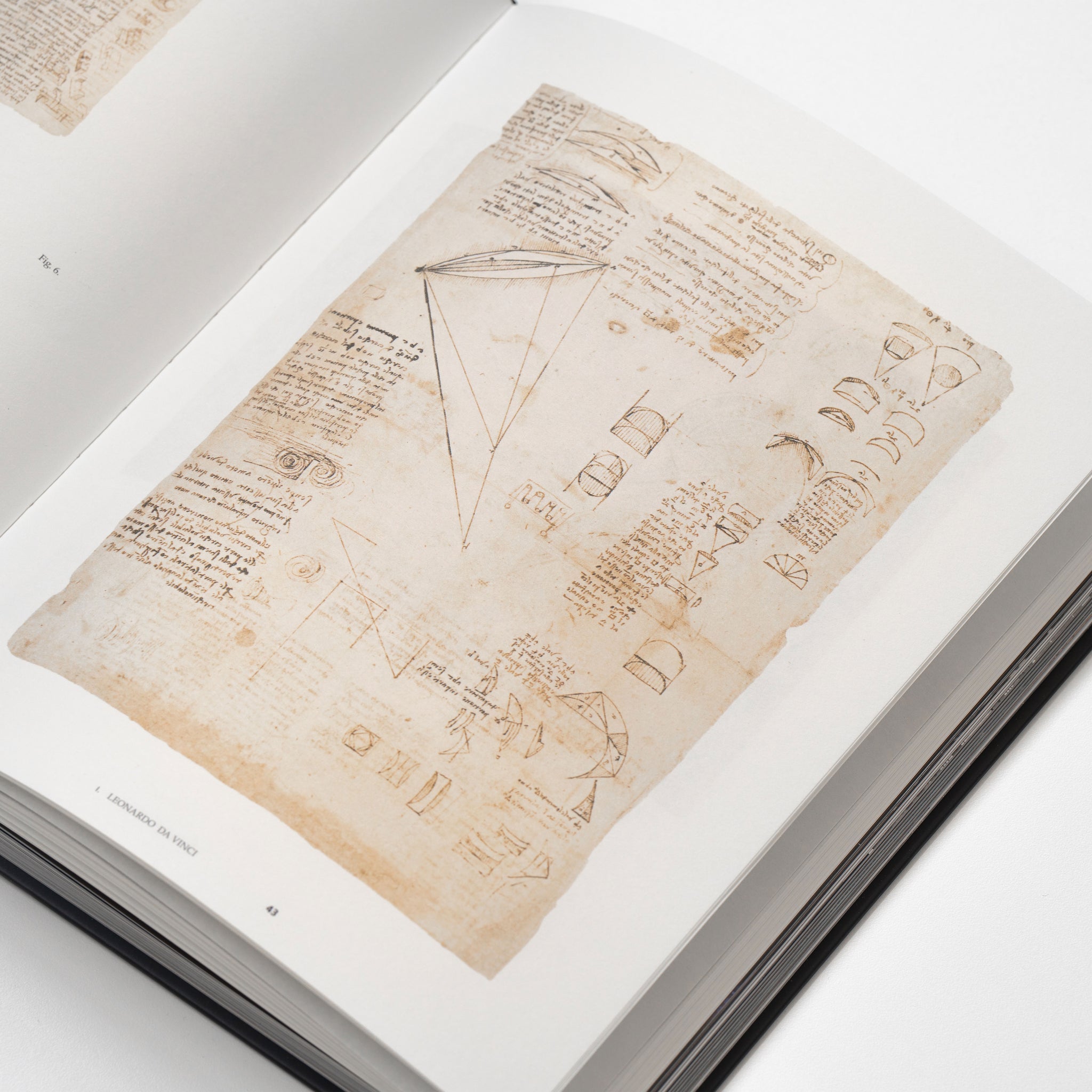 “Utopia. The Shape of Air - From Leonardo da Vinci to Pagani Utopia” Book |  Giunti Editore - English Version